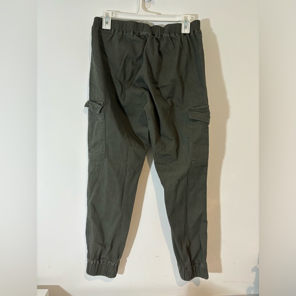 Almost Famous Women Large Green Cargo Pants Joggers Elastic Waistband Casual - Picture 2 of 4